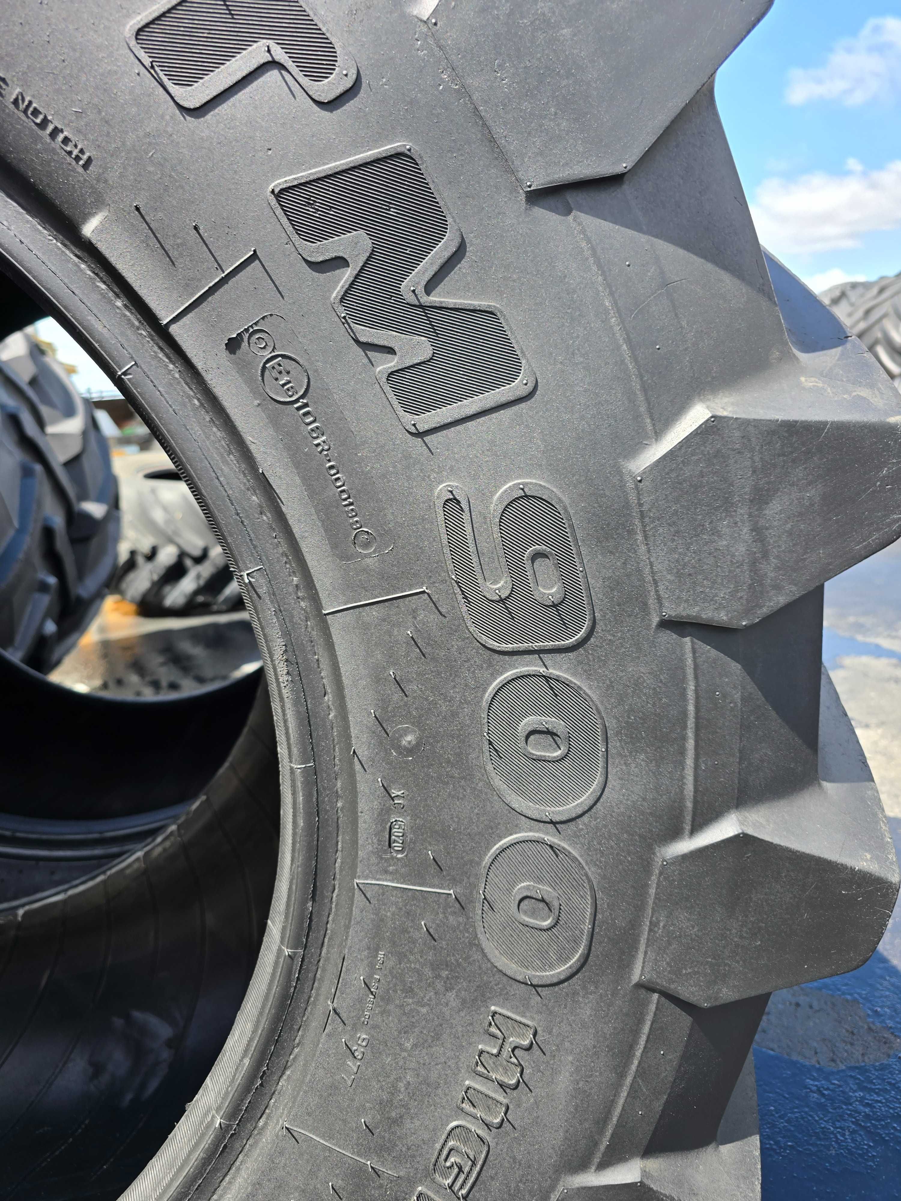 710/70R38 Trelleborg TM900 JM989 JM990 Komplet