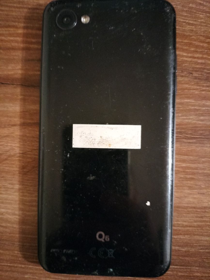 Telefon LG Q6 sprawny