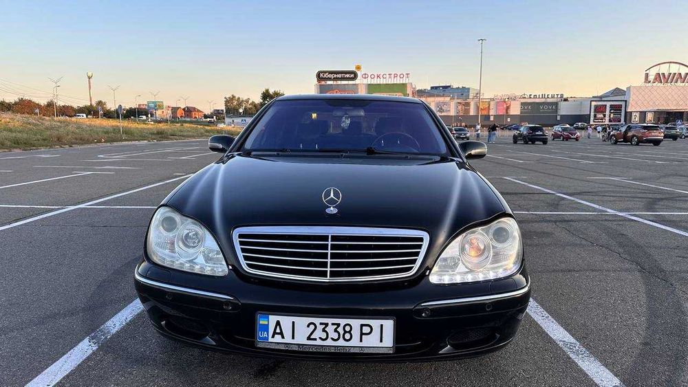 Mercedes-Benz S-Class 2000