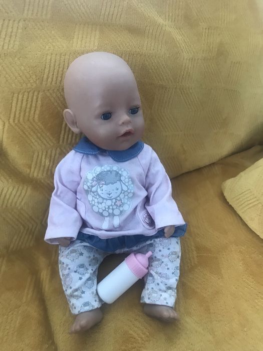 Baby Born Lalka zapf creations sikająca