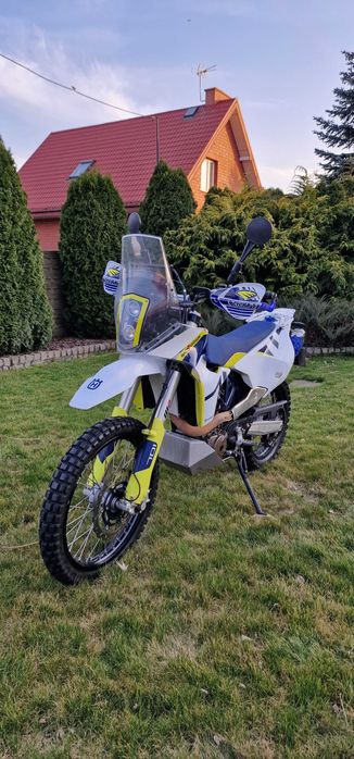 Husqvarna 701 Enduro – Bogato doposażona, gotowa na sezon.