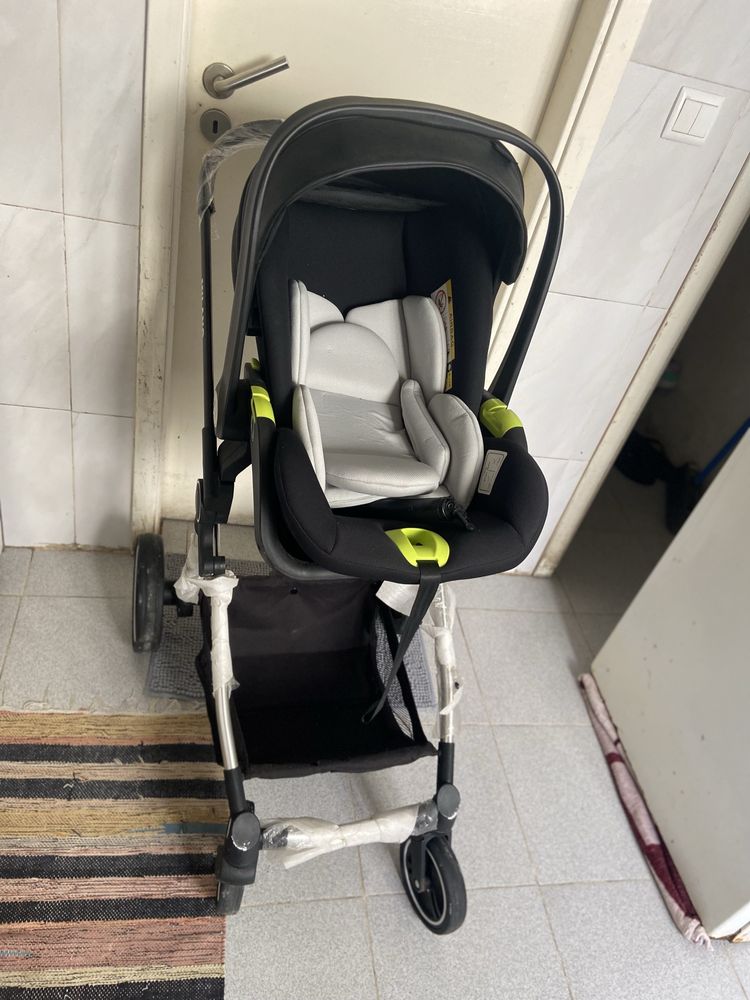 carrinho de bebê
