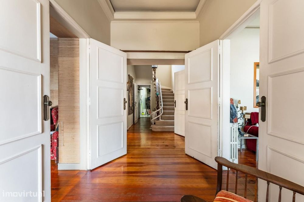 Moradia Isolada T5 + 1 com piscina, Estoril, Cascais