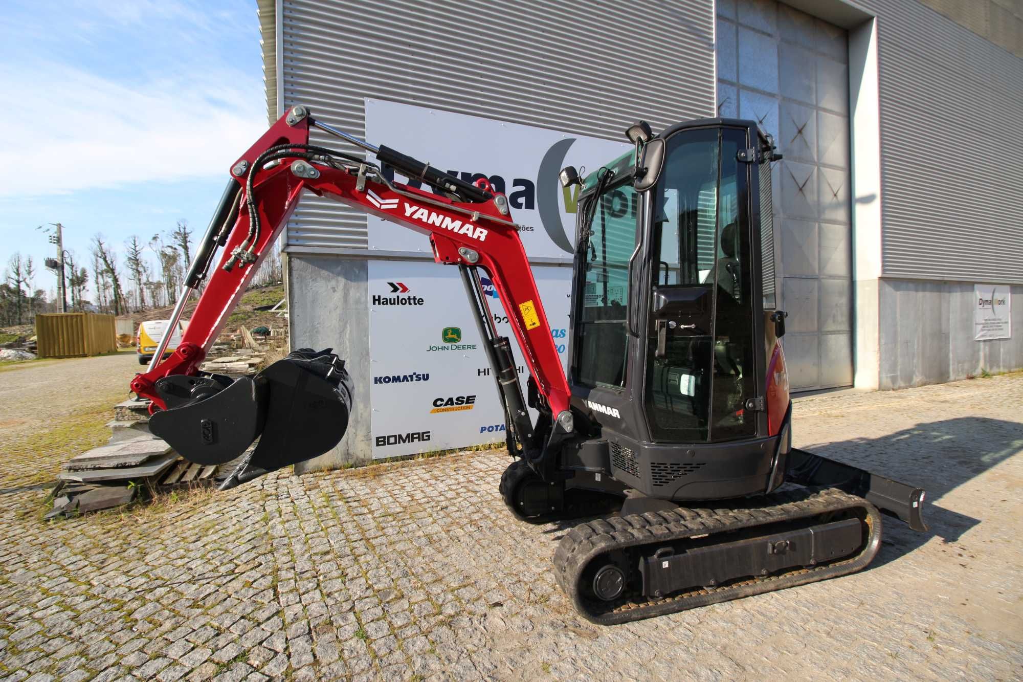 Minigiratória Yanmar  rastos VIO 20 2 toneladas  escavadora