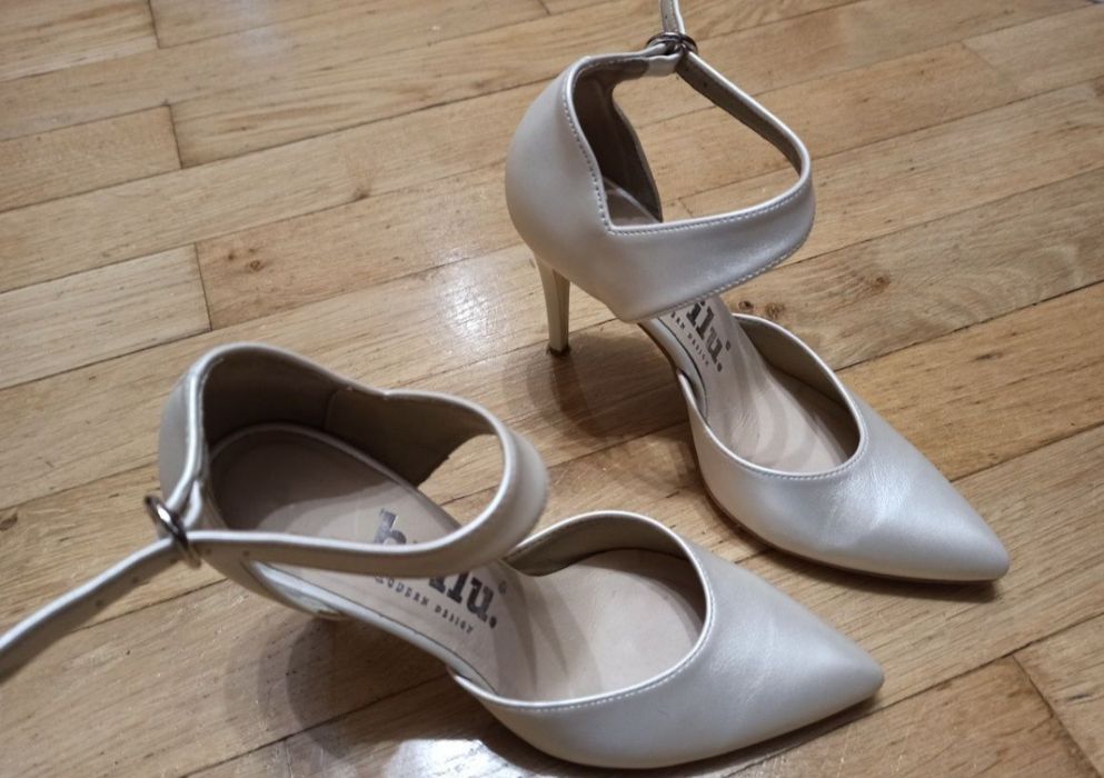 Buty ślubne ecru 37 r.