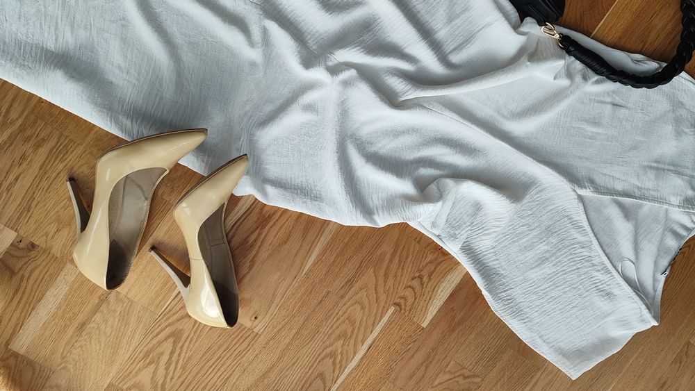 Sukienka długa  damska  kremowa wiosna lato okazja wesele Zara S