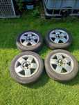 Opony z felgami 185/60 r15
Felgi Renault Megane 2002 
2 opony 7 letnie