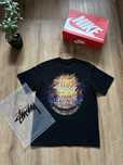 Czarna koszulka z krótkim rękawem z nadrukiem z tyłu t-shirt stussy