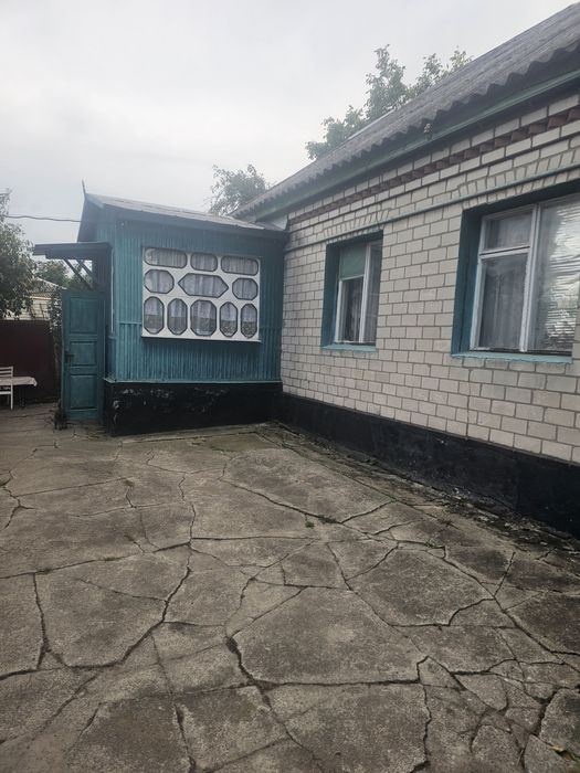 ПРОДАМ дом на Лашках 10 сот земли.90м