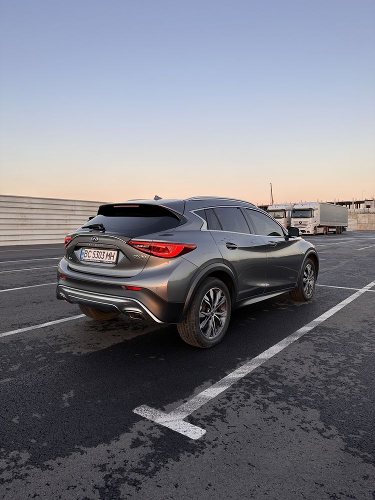 Infiniti QX30 AWD 2017