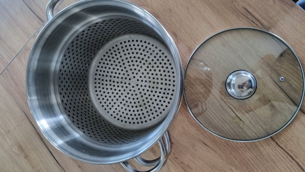 Garnek z sitkiem ze stali nierdzewnej do gotowania na parze