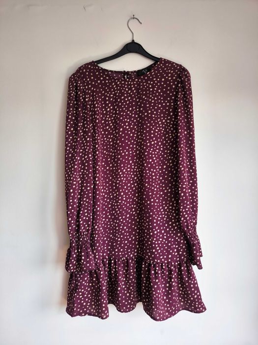 Bordowa jesienna sukienka w kropki marki AX Paris M/38 z falbanką