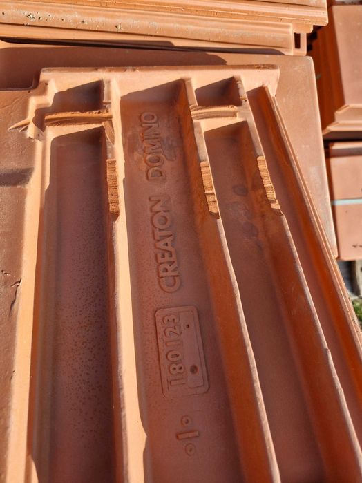 Dachowka creaton czerwona sprzedam!