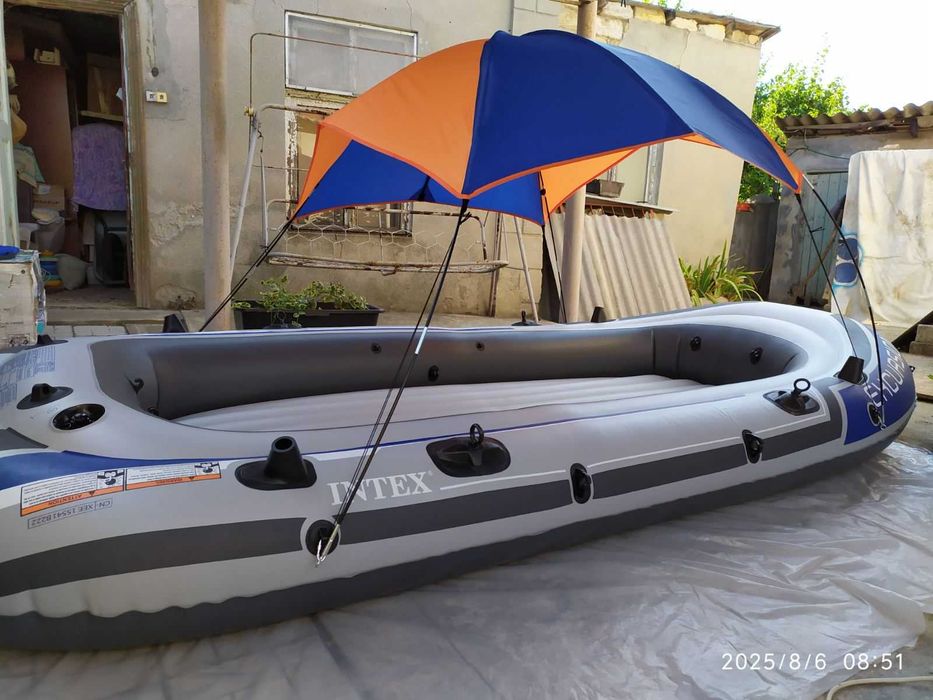 Лодка надувная INTEX EXCURSION 5 с тентом.