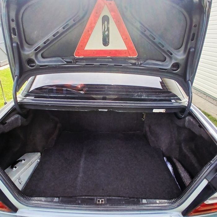 Продам Mercedes 124