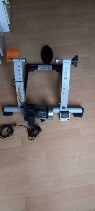 Trenażer do roweru.