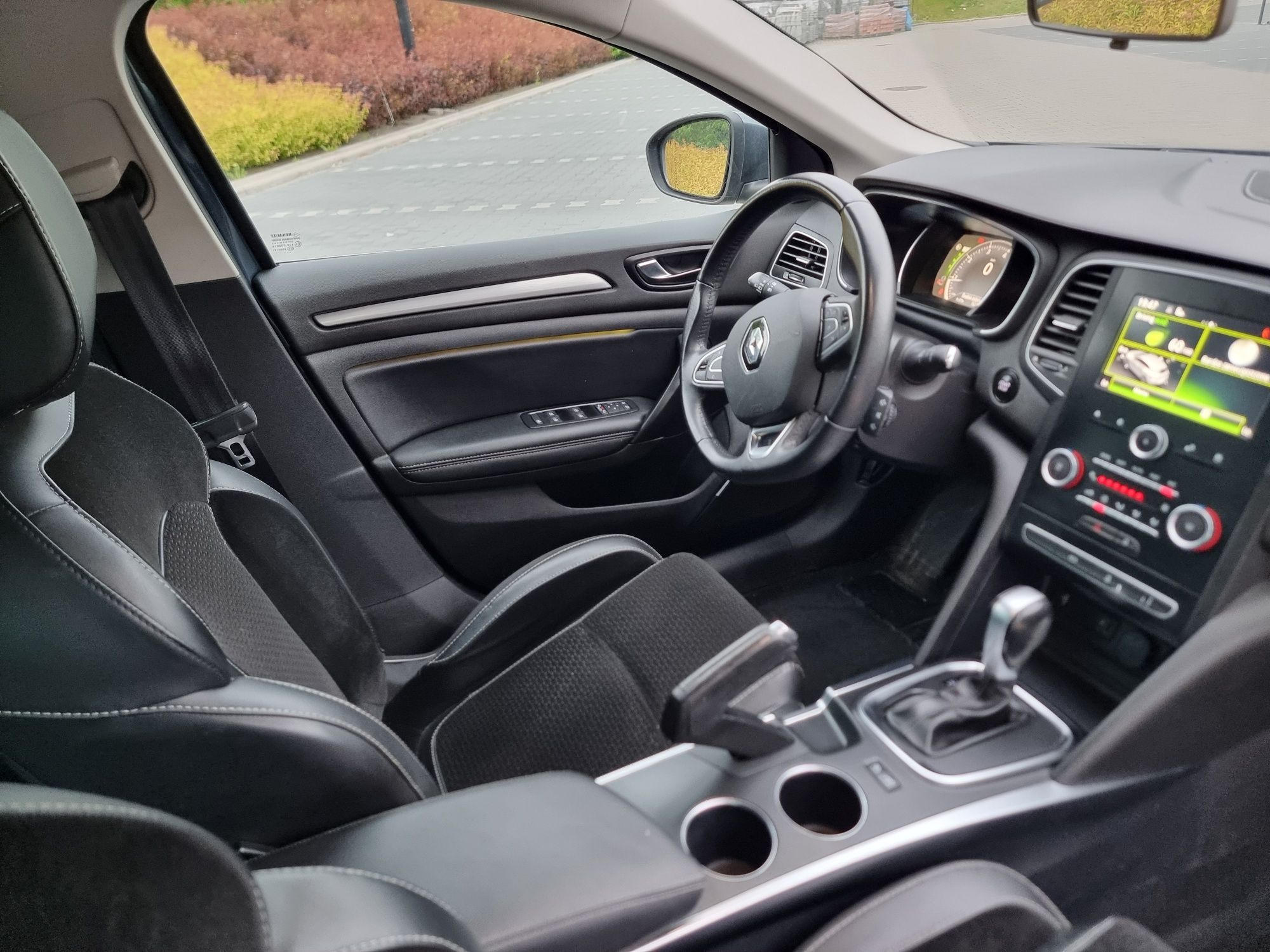 Renault Megane 4  2017r  *Automat* Hatchback * Krajowy *1wł *LED