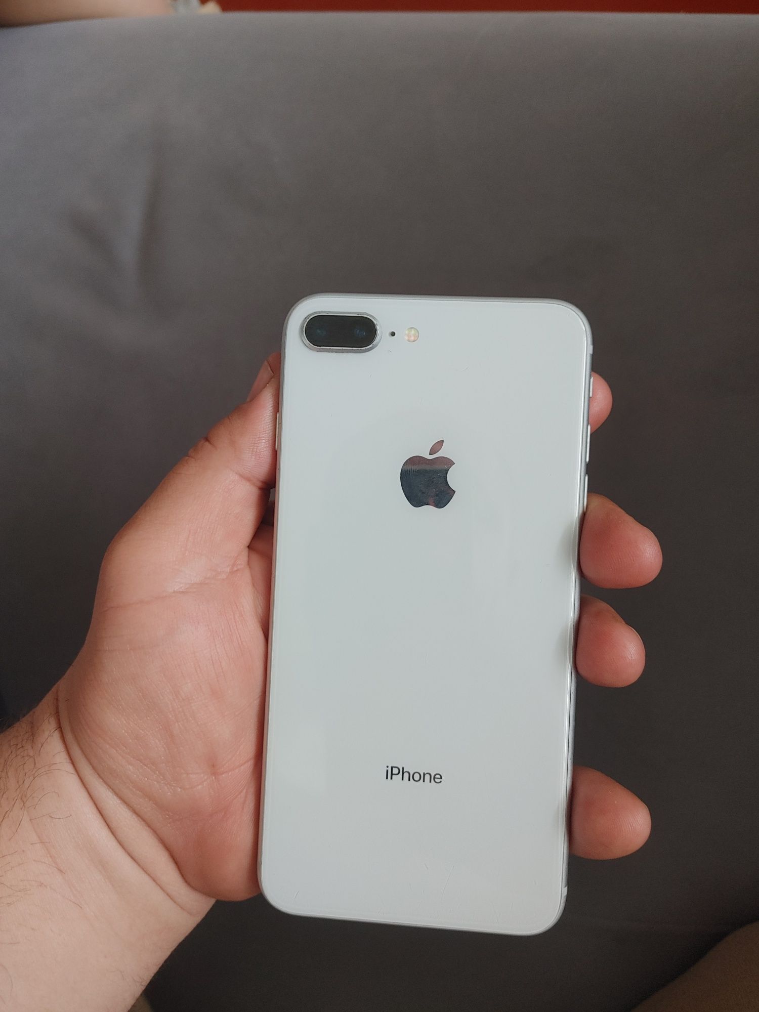 Айфон 8+ (plus) Білий 64gb (Neverlock)