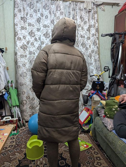 Пуховик зимний 48 размера с мехом и 52-54