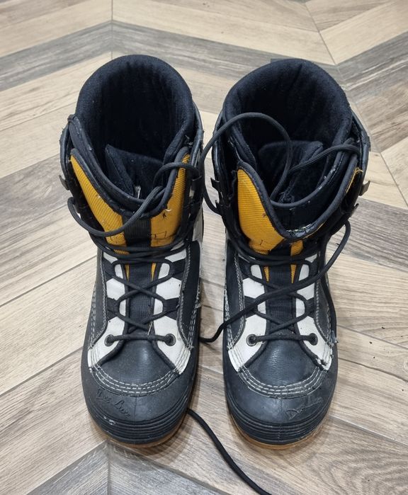 Buty snowboardowe na deskę Dee Luxe