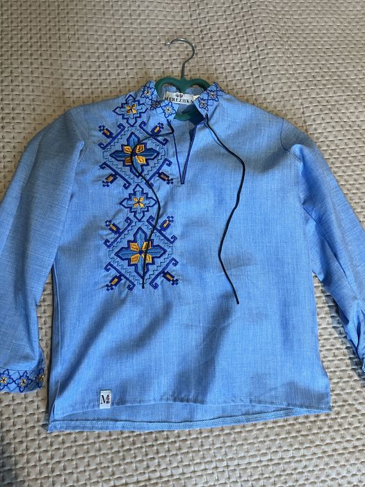 Вишиванка на хлопчика від Мережка