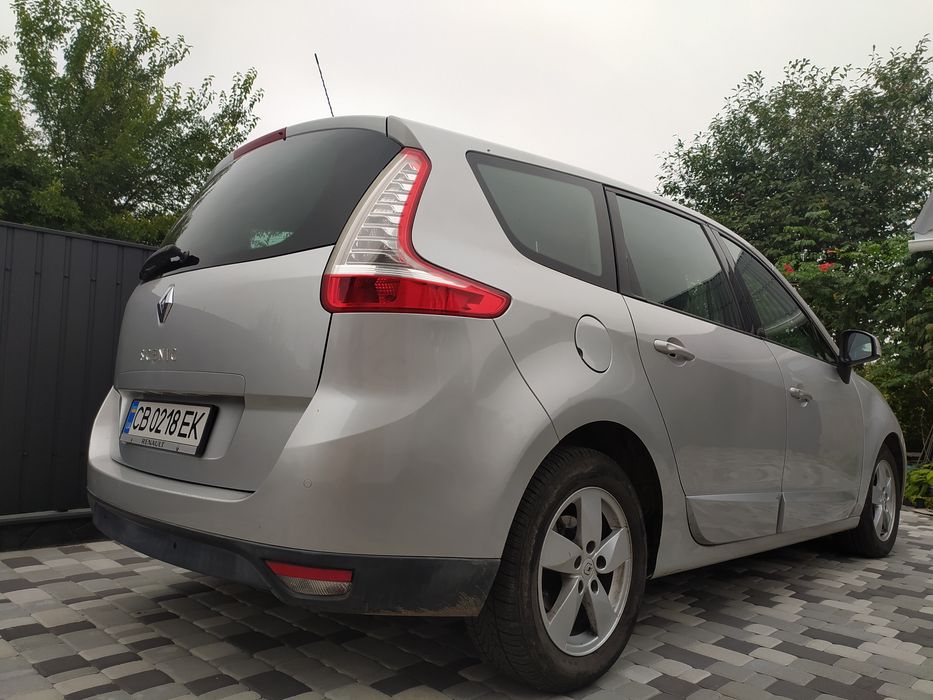 Продам Рено Гранд Сценік