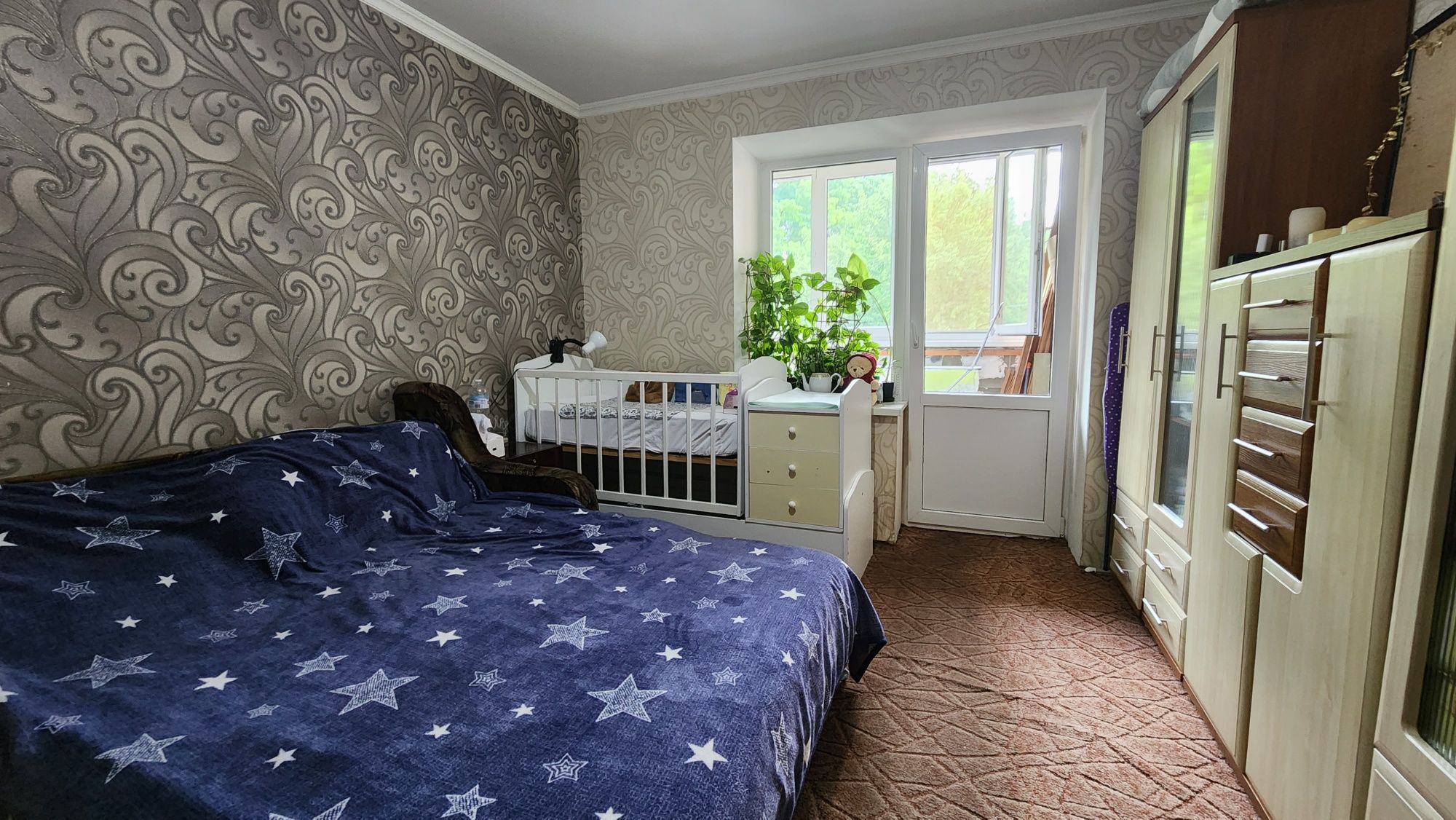 Продам 3х.квартиру м.Обухів  р-н Автошкола