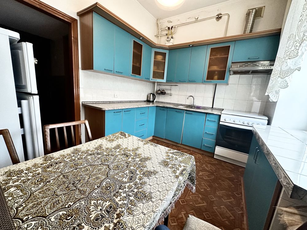 **ЦЕНТР! Сталинка 4 Комн. 100 кв.м. по ул. И. Мазепы, ЦУМ