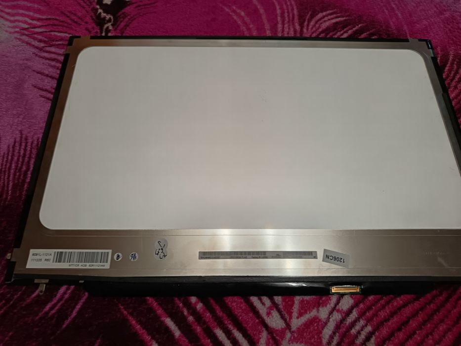 матрица Macbook pro 17*