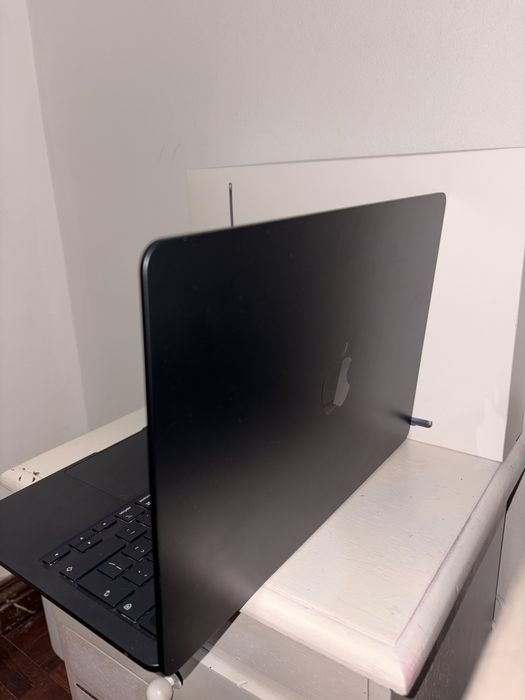 Macbook M4 2025 Apple