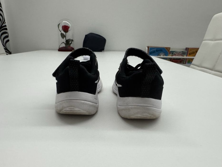 Buty Nike Downshifter 12 dziecięce rozmiar 25