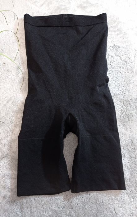 Xs S majtki mocno wyszczuplające sylwetkę brzuch uda