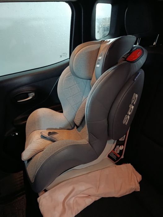 Детское автокресло El Camino Bastion — отличное состояние!