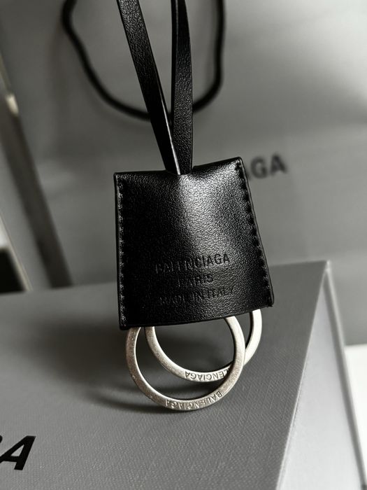 Balenciaga Брелок, пильник, коробки, пакет