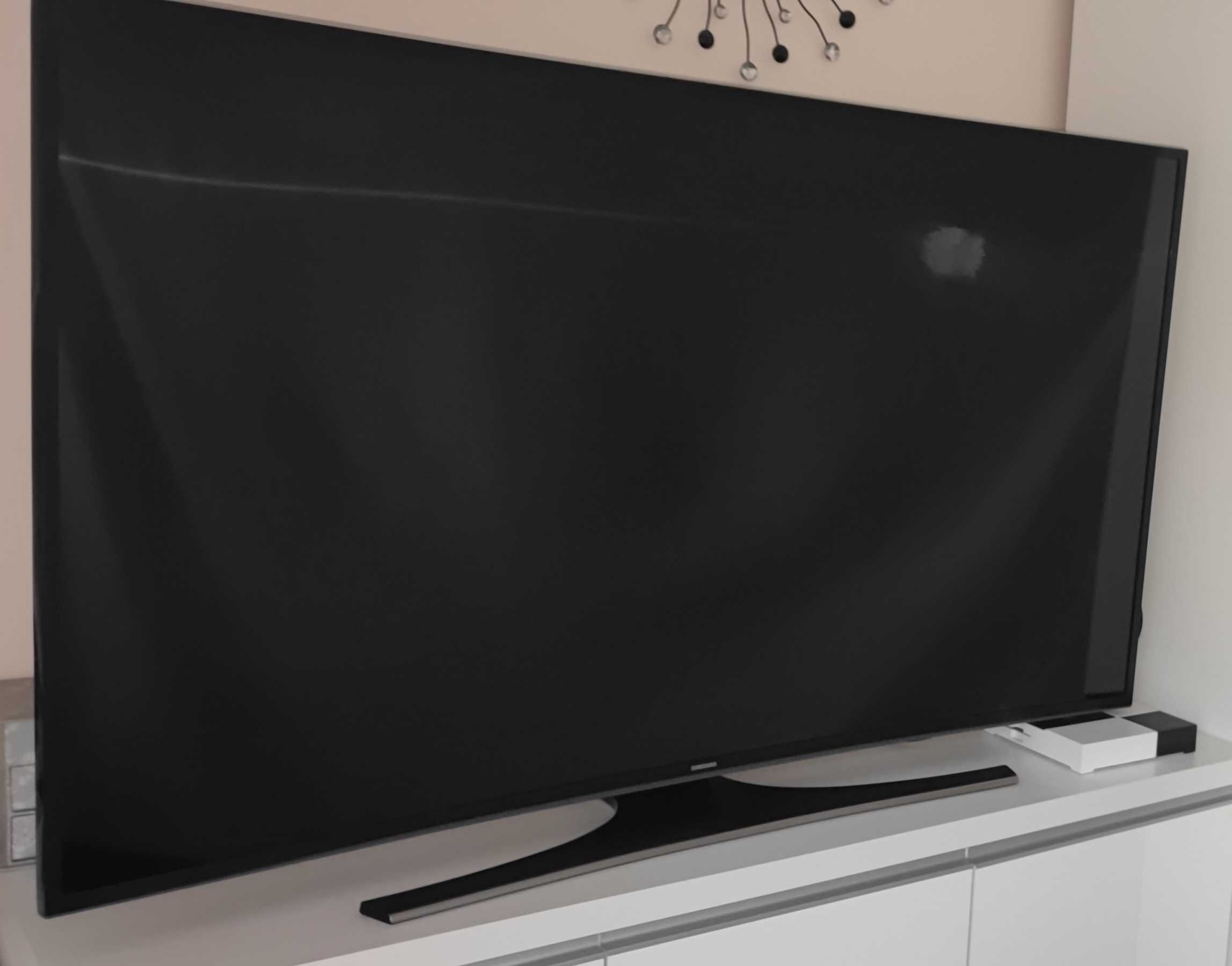 Telewizor Samsung Zakrzywiony ekran,  model: ue55ju6500w. Jak nowy.