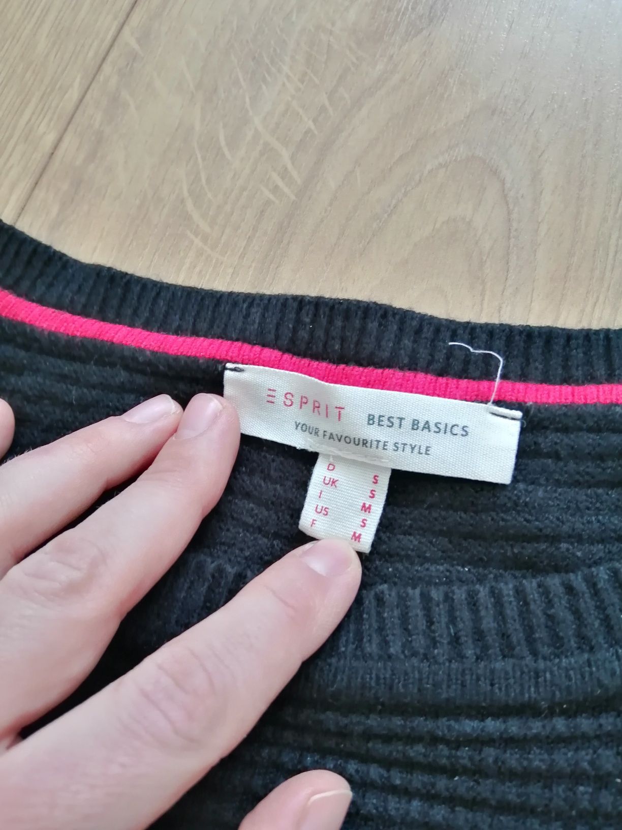 33. Granatowy sweter Esprit Basics r. S