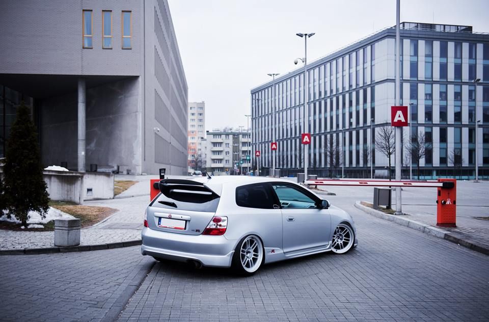 Felgi Aluminiowe JAPAN RACING Model JR7 Pełna Oferta.