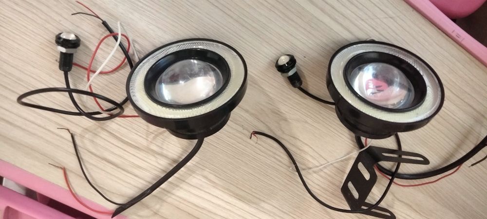 Лампочки лед з кріпленям