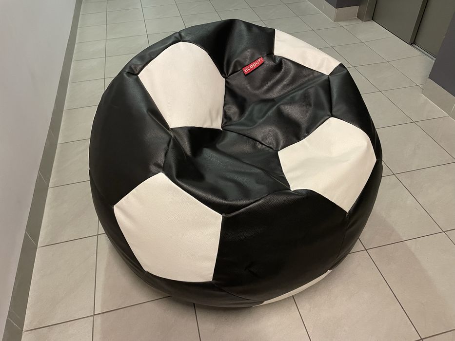 Pufa XXL Ecopuf ( wzór w kształcie piłki do nogi)