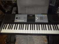 teclado yamaha psr e233