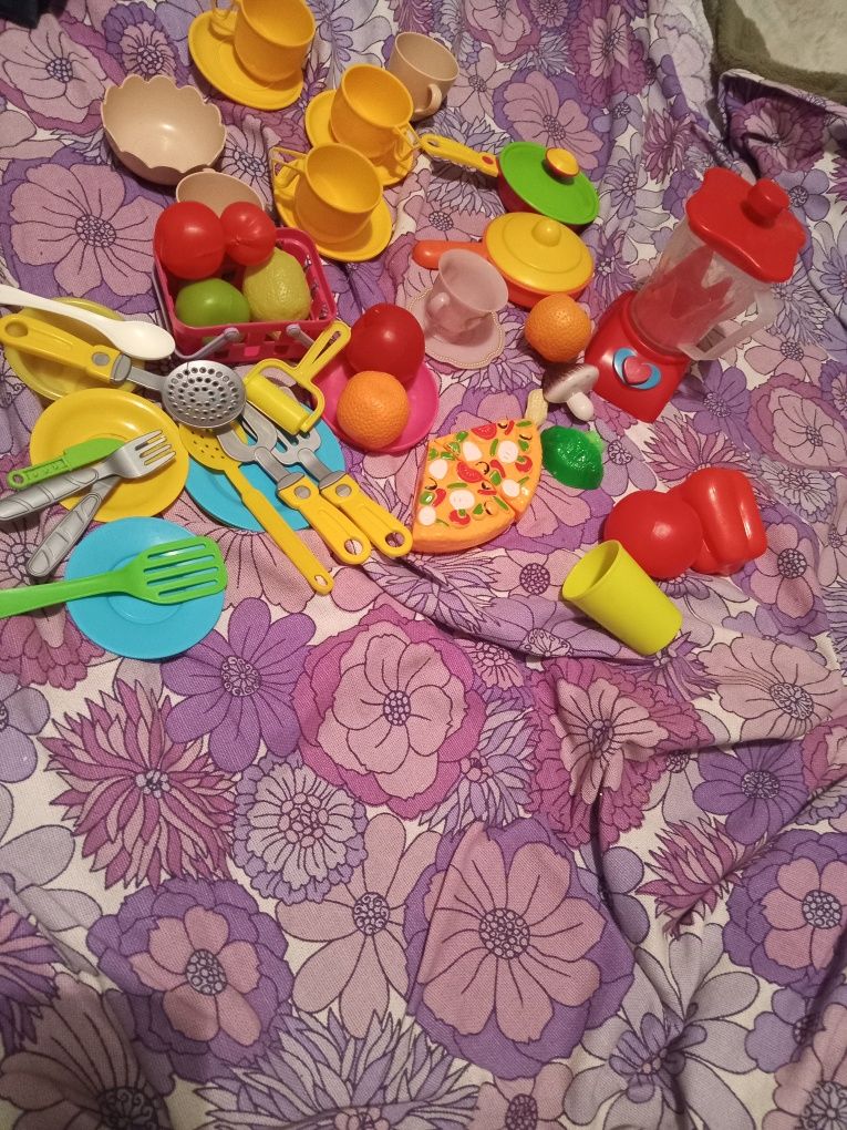 Іграшки  Посудка