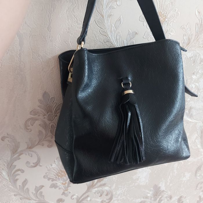 Сумка  шкіряна  чорна