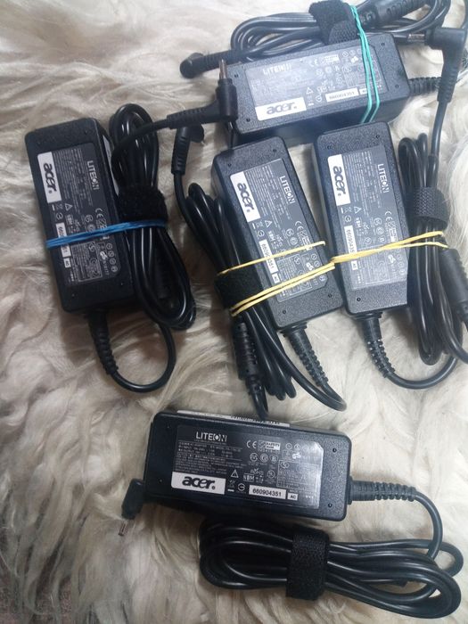 Acer 45W 19V 3.0x1.0 (1.1)  Блок живлення питания зарядне