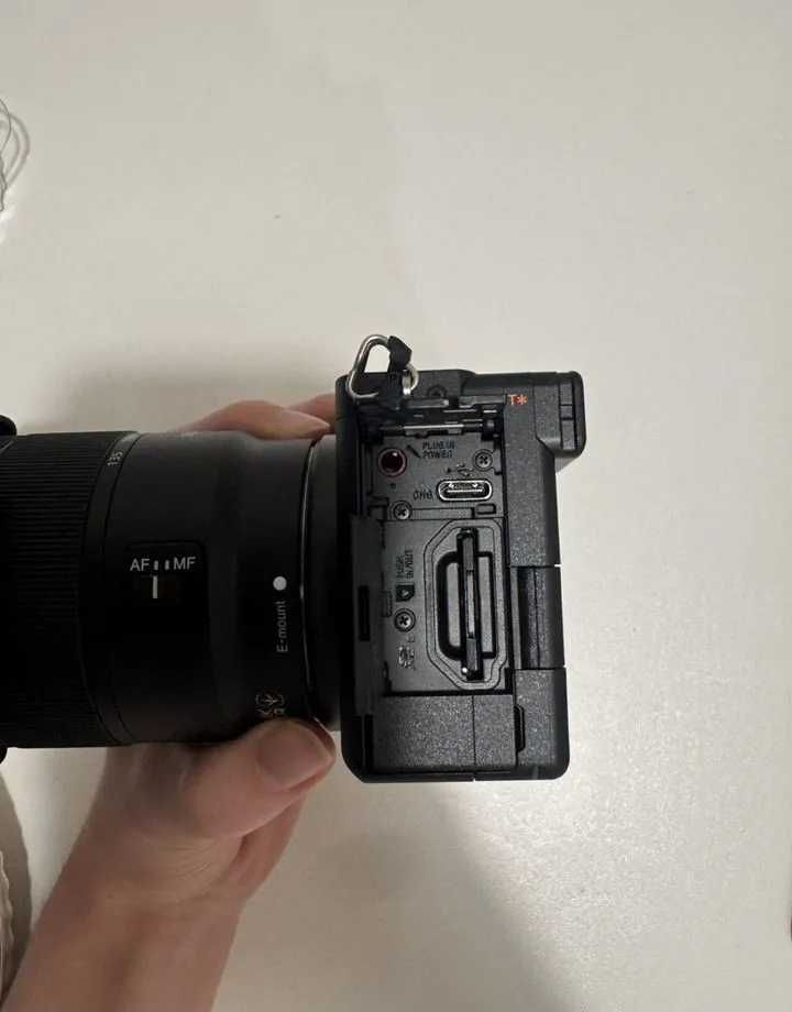 Sony A6700 + 18-135
