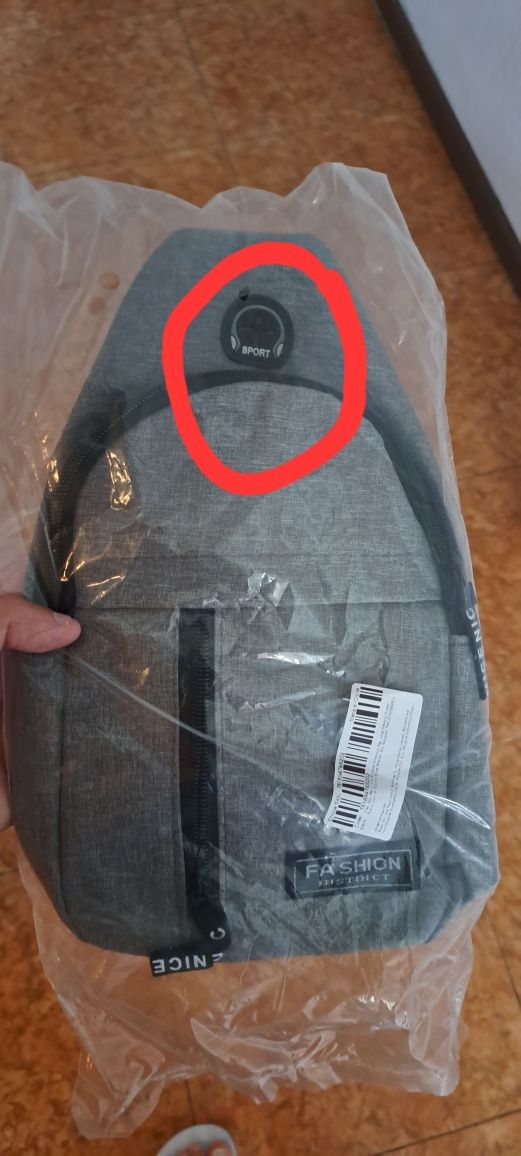 Bolsa de Peito Cinzenta Nova