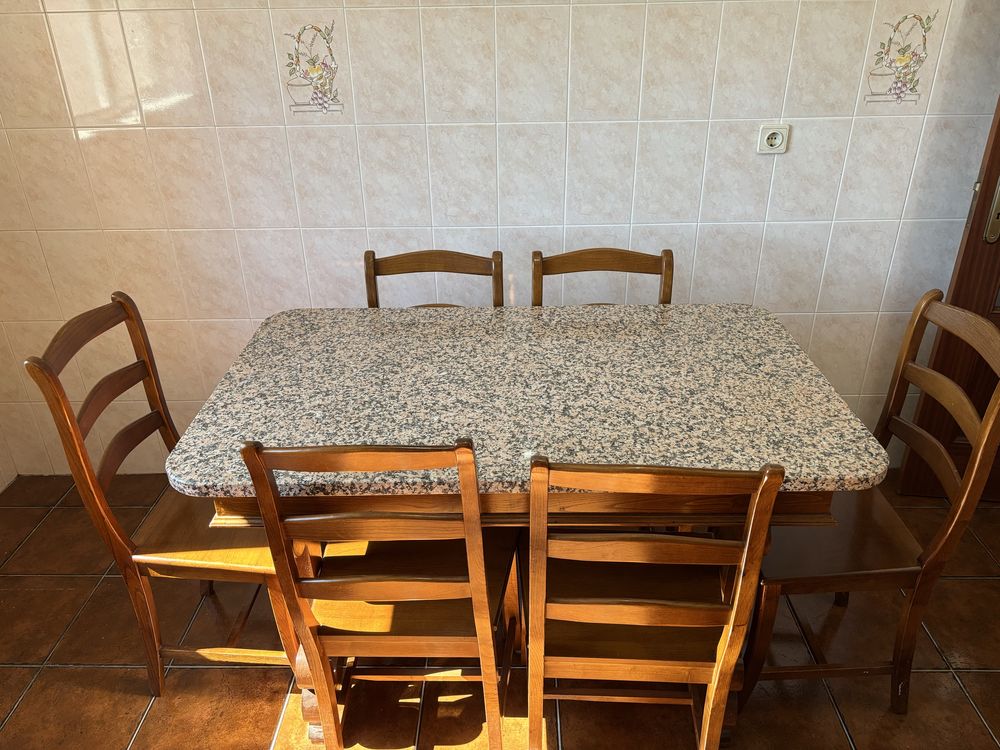 Mesa de jantar em carvalho e granito Rosa Porrinho + 6 cadeiras