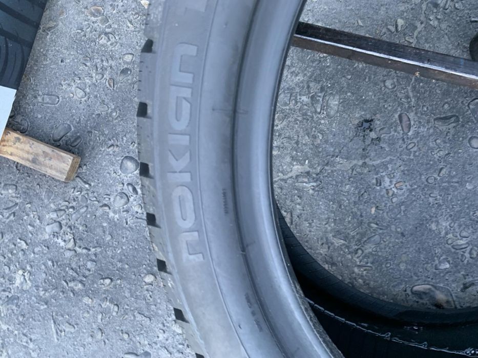 Шини нові 275/35 R19 Nokian зима 2023 рік