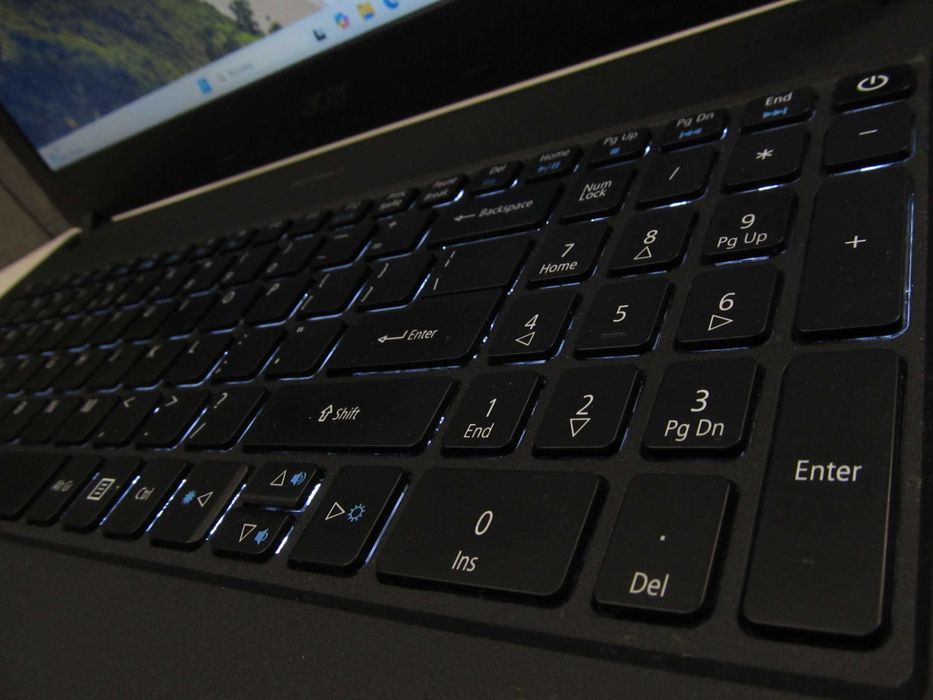 Cienki Lenovo ThinkPad T14 i5 10310U ram 24GB dysk 256SSD laptop FHD