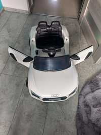 Auto zdalnie  sterowane  na akumulator  Audi R8 Spyder