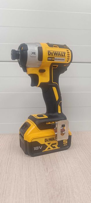 Dewalt DCF887N 205Nm + akumulator 5 AH 18V NOWY FV23%